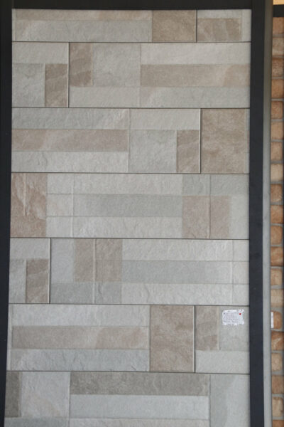 Pavimento da esterno gres porcellanato effetto pietra marfil cubetti quadrati geometrici 60 x 15 cm - immagine 24