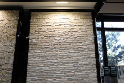 Rivestimento decorativo chiaro pareti 3D Effetto pietra naturale Ceramico ANTIMACCHIA 10 x 50 x 1,2 - immagine 18