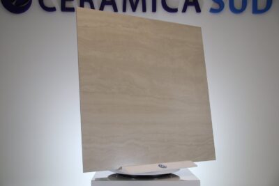 Pavimento da interno in gres porcellanato effetto marmo travertino 120 x 120 cm. - immagine 5