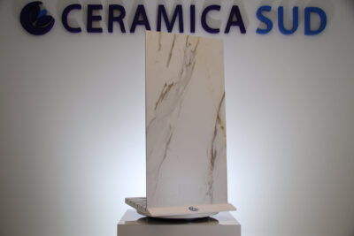 Pavimento effetto marmo calacatta bianco vena oro e argento gres porcellanato 120 x 60 cm. - immagine 5